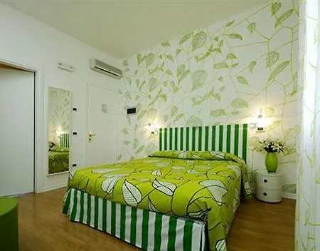 Hotel Ristorante Al Gallo 3*