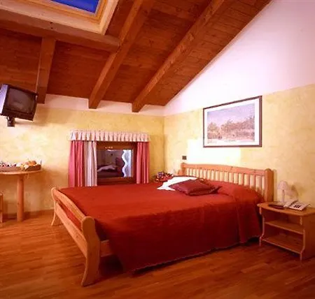 Ristorante Al Gallo 3* أوديرزو
